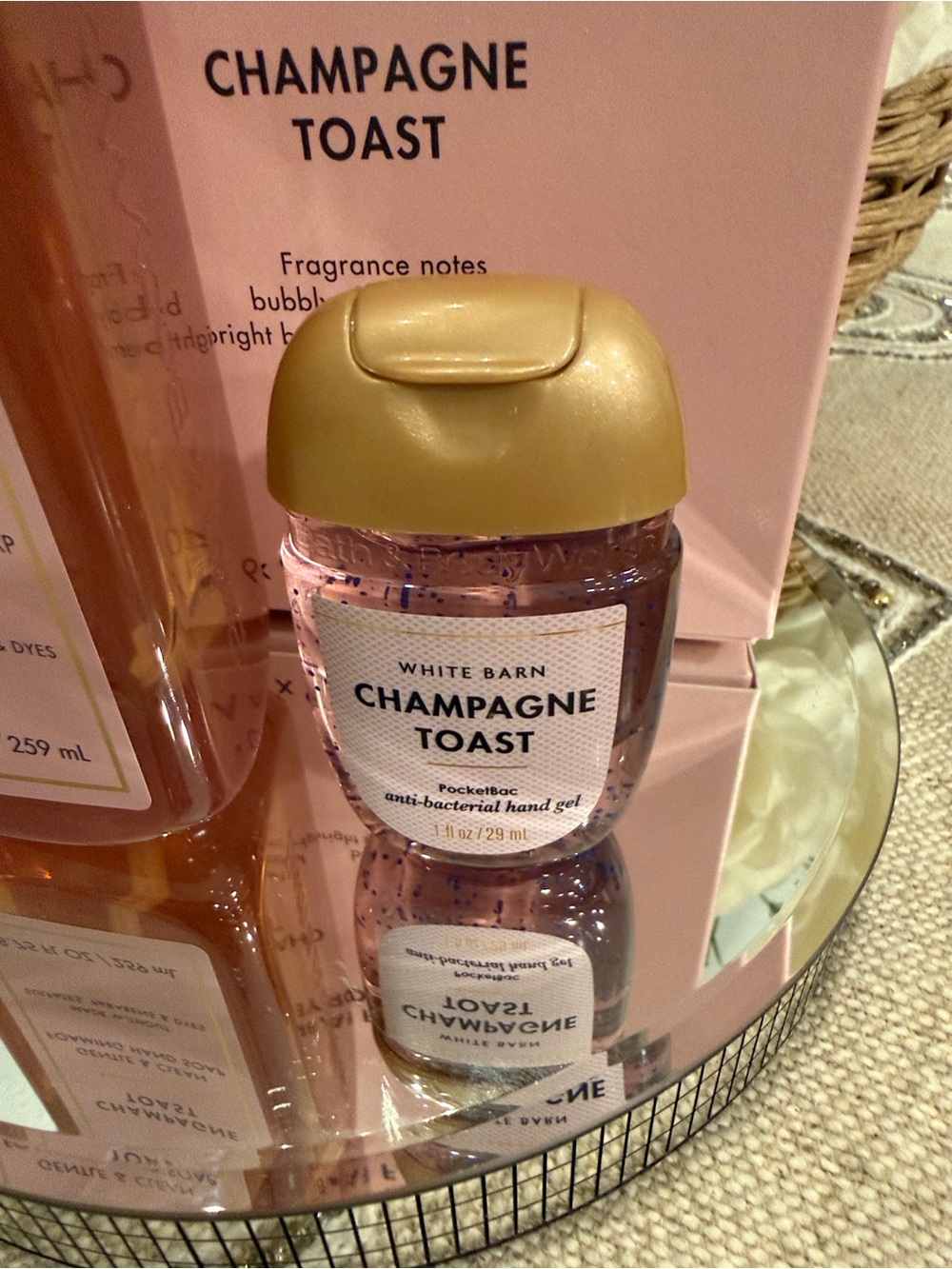 White Barn Champagne Toast Dryer Sheets Foaming, Hand Soap & PocketBac - Picture 10 of 13